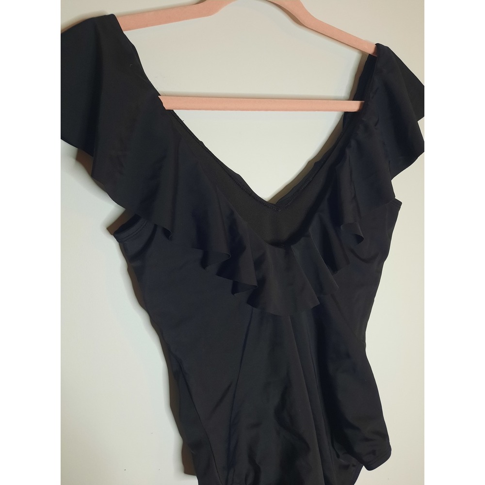Women's Sz 10 Black Ruffled Swimsuit,‎ One-Piece, Full Coverage, Summer, Tanning - Picture 5 of 7